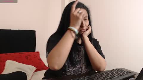 Snapshot of milenacams chatting on 02-21-25, 09:22 milena online show from 02-21-25, 09:22