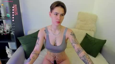 milenakeeks online show from 03-12-26, 08:09