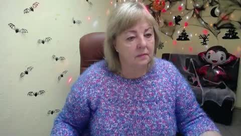 Snapshot of milenawedxy chatting on 10-16-25, 05:19 Milena online show from 10-16-25, 05:19