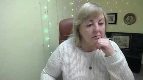 Snapshot of milenawedxy chatting on 11-05-25, 06:24 Milena online show from 11-05-25, 06:24