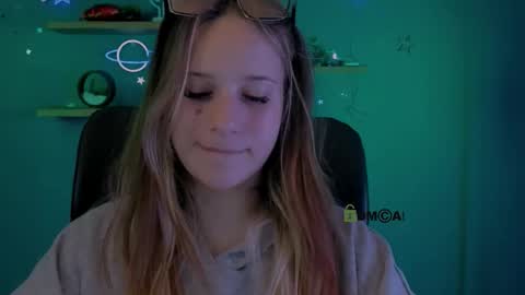 Sweet Miles online show from 02-25-26, 08:18