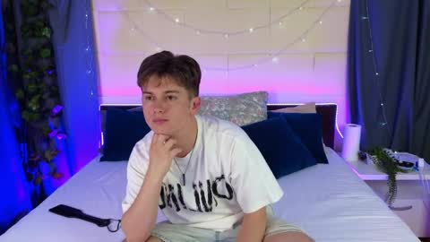Miles online show from 05-02-26, 07:19