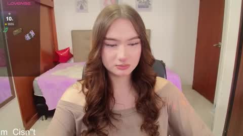 Snapshot of miley_baker chatting on 02-04-25, 02:10 Miley online show from 02-04-25, 02:10