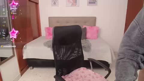 Snapshot of miley_baker chatting on 10-13-25, 03:01 Miley online show from 10-13-25, 03:01