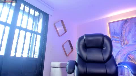 Snapshot of mileycruz_ chatting on 10-19-25, 05:24 Miley Cruz IG miley model23 online show from 10-19-25, 05:24