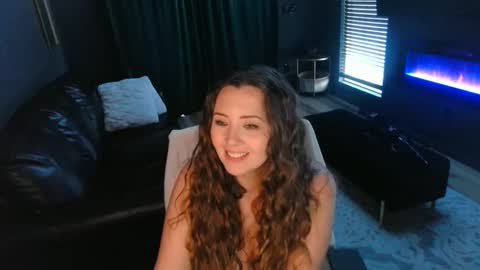 Snapshot of mileymadness chatting on 02-21-25, 12:16 Miley Madness online show from 02-21-25, 12:16