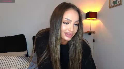 Miley Sin online show from 10-10-25, 03:11