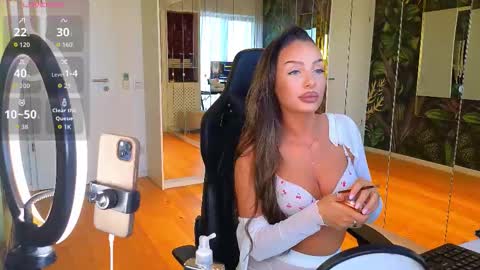 Miley Sin online show from 02-11-26, 01:16