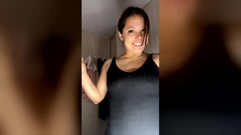 Melissa online show from 06-01-26, 01:35