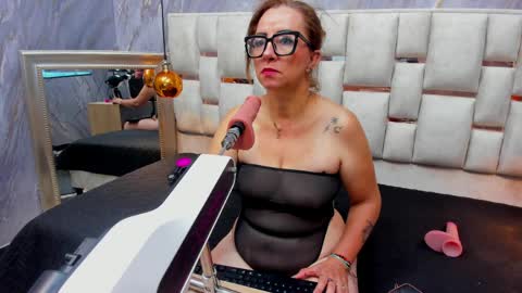 Lili  online show from 03-26-26, 01:06