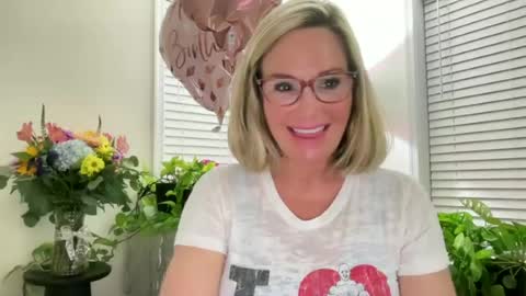 Snapshot of milf_goddess chatting on 07-04-26, 05:02 MIlf Goddess online show from 07-04-26, 05:02