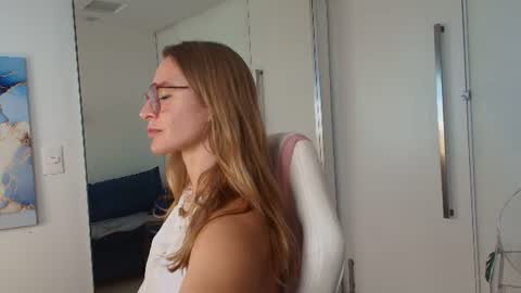 Snapshot of milf_tea chatting on 07-06-26, 03:03 Thea NONUDE in public GMT2 Mon 3-9 AM Wed 3-9 AM Thur 3-9 AM Fri 3-9 AM Sun 3-9 AM. online show from 07-06-26, 03:03