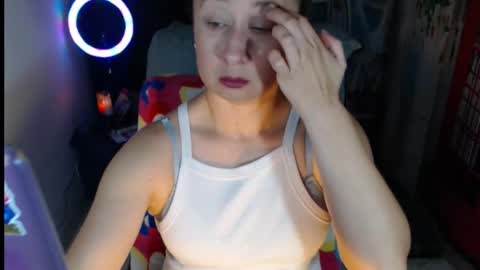 Snapshot of milf_valeria chatting on 10-30-25, 02:18 Valeria online show from 10-30-25, 02:18