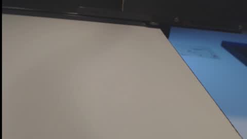 Snapshot of milf_valeria chatting on 11-22-25, 08:08 Valeria online show from 11-22-25, 08:08