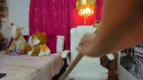 Nakary Bustamante online show from 02-11-25, 01:31