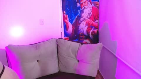 Rosalie  online show from 01-08-26, 10:50