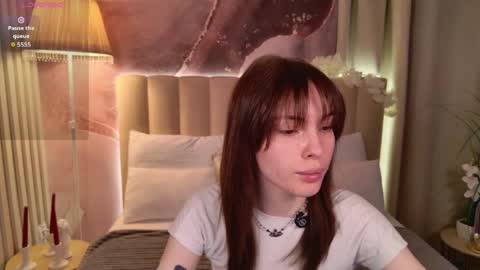 Mili Jay online show from 05-18-26, 07:41