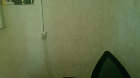 Snapshot of milia21 chatting on 04-26-26, 06:11 milia21 online show from 04-26-26, 06:11