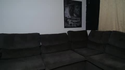 milioncouple online show from 11-22-25, 05:17