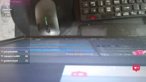 Snapshot of milk_little4u chatting on 02-25-25, 06:36 luci online show from 02-25-25, 06:36