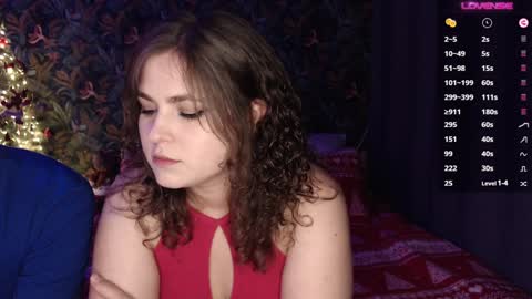 Snapshot of milk_slice chatting on 12-27-24, 10:37 Stella and Neo online show from 12-27-24, 10:37