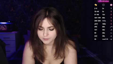 Snapshot of milk_slice chatting on 02-06-25, 10:21 Stella and Neo online show from 02-06-25, 10:21