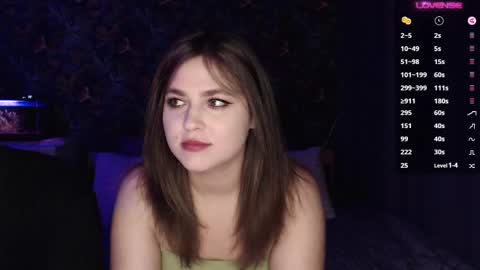 Snapshot of milk_slice chatting on 02-12-25, 10:26 Stella and Neo online show from 02-12-25, 10:26