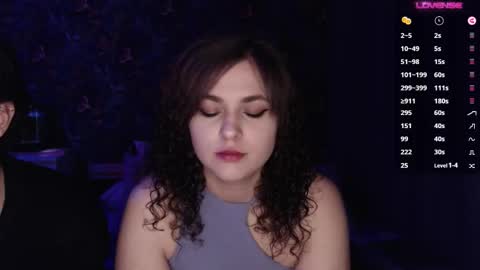 Snapshot of milk_slice chatting on 11-11-25, 04:12 Stella and Neo online show from 11-11-25, 04:12