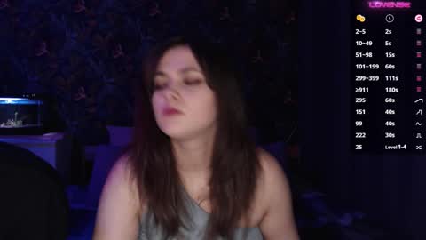 Snapshot of milk_slice chatting on 11-16-25, 04:07 Stella and Neo online show from 11-16-25, 04:07