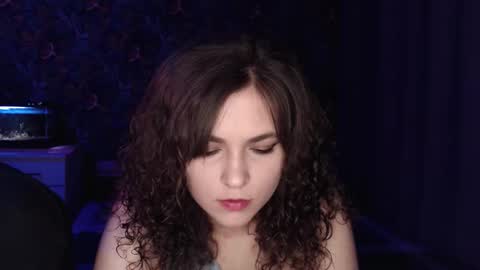 Snapshot of milk_slice chatting on 11-19-25, 04:23 Stella and Neo online show from 11-19-25, 04:23