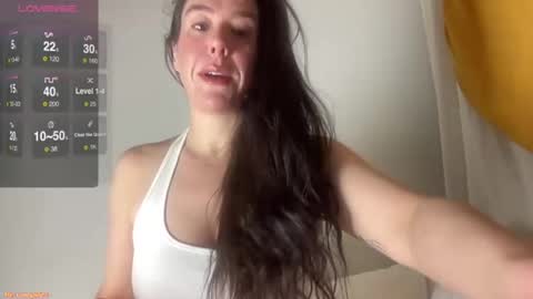 Snapshot of milkandhoneylullabies chatting on 12-03-24, 05:42 Milk online show from 12-03-24, 05:42