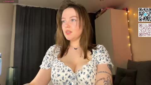 KiteNext stream  0300-0900UTS5 online show from 04-15-26, 10:43