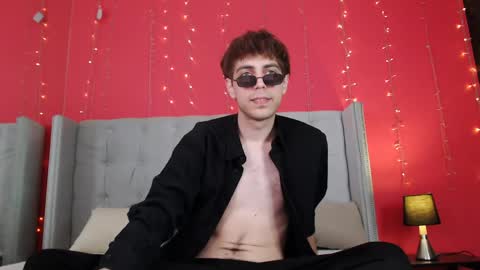 milkhunter_ online show from 04-14-26, 08:37