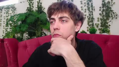 milkhunter_ online show from 04-18-26, 08:29