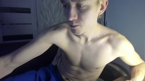 Snapshot of milkiwy chatting on 12-11-24, 06:25 Isaac online show from 12-11-24, 06:25