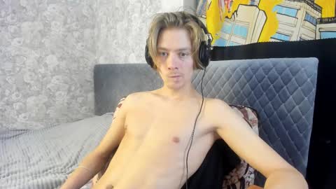 Snapshot of milkiwy chatting on 09-25-25, 07:12 Isaac online show from 09-25-25, 07:12