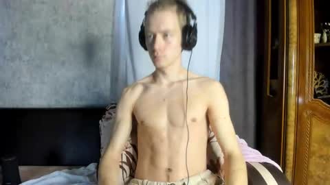 Snapshot of milkiwy chatting on 11-10-25, 06:45 Isaac online show from 11-10-25, 06:45