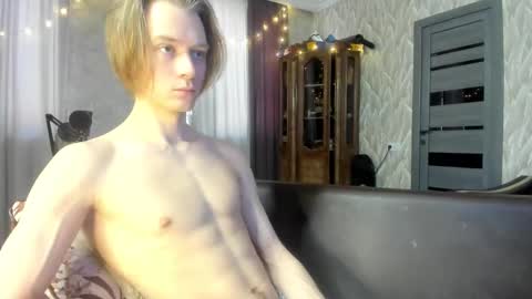 Snapshot of milkiwy chatting on 01-06-26, 05:00 Isaac online show from 01-06-26, 05:00