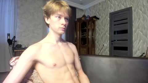 Snapshot of milkiwy chatting on 02-07-26, 05:33 Isaac online show from 02-07-26, 05:33