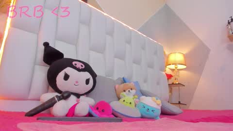 Snapshot of milkwhore1 chatting on 09-16-25, 12:50 Michelle online show from 09-16-25, 12:50