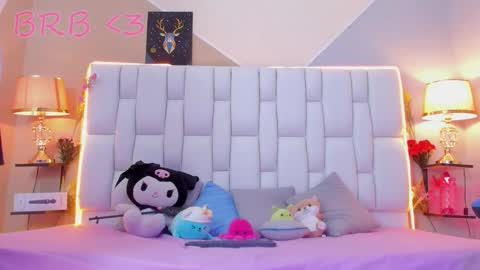 Snapshot of milkwhore1 chatting on 09-29-25, 12:21 Michelle online show from 09-29-25, 12:21