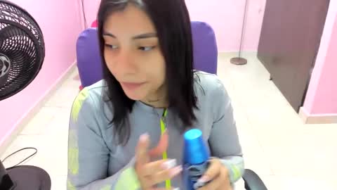 Snapshot of milky__boobs69 chatting on 12-02-24, 12:29 vale online show from 12-02-24, 12:29