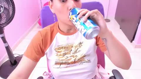 Snapshot of milky__boobs69 chatting on 12-28-24, 12:45 vale online show from 12-28-24, 12:45