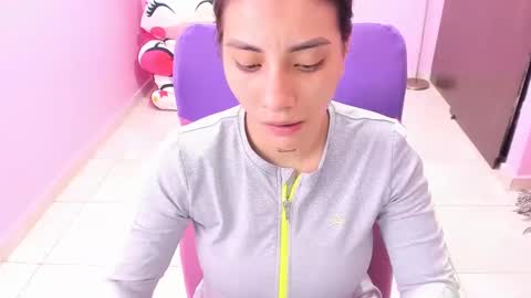 Snapshot of milky__boobs69 chatting on 01-11-25, 12:40 vale online show from 01-11-25, 12:40