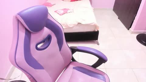 Snapshot of milky__boobs69 chatting on 11-09-25, 12:25 vale online show from 11-09-25, 12:25