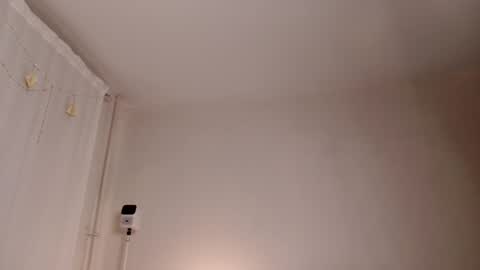 Snapshot of milky__way_ chatting on 12-27-24, 04:32 milky__way_ online show from 12-27-24, 04:32