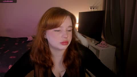 Snapshot of milky_wayx chatting on 12-02-24, 07:14 Lisa online show from 12-02-24, 07:14