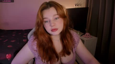 Snapshot of milky_wayx chatting on 12-06-24, 08:05 Lisa online show from 12-06-24, 08:05