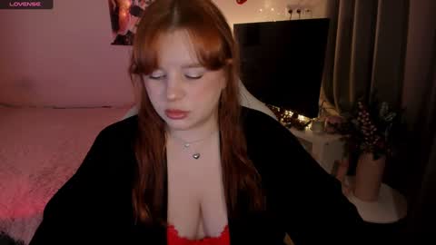 Snapshot of milky_wayx chatting on 12-31-24, 05:51 Lisa online show from 12-31-24, 05:51