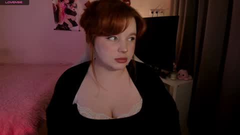 Snapshot of milky_wayx chatting on 02-01-25, 06:19 Lisa online show from 02-01-25, 06:19